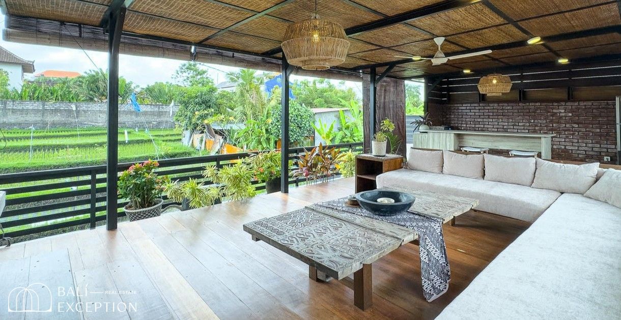 SPACIOUS 3+1 BEDROOM VILLA FOR SALE LEASEHOLD IN UMALAS BALI BE-357