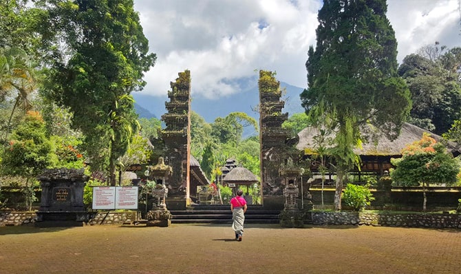 batukaru temple