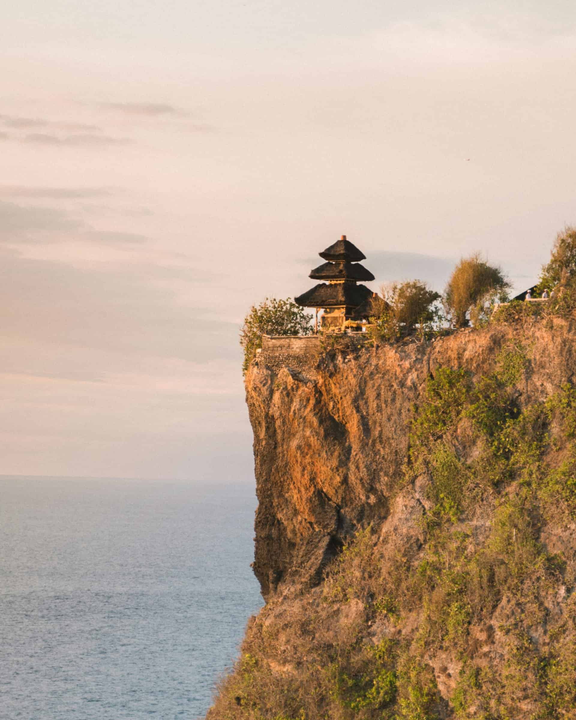 uluwatu cliff