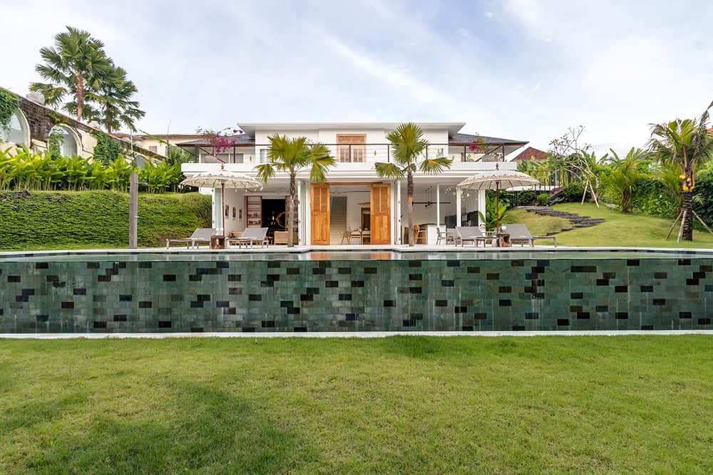 Modern villa with pool and garden