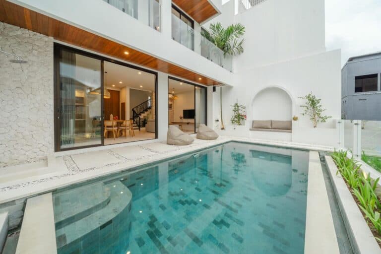 Modern house with a small swimming pool