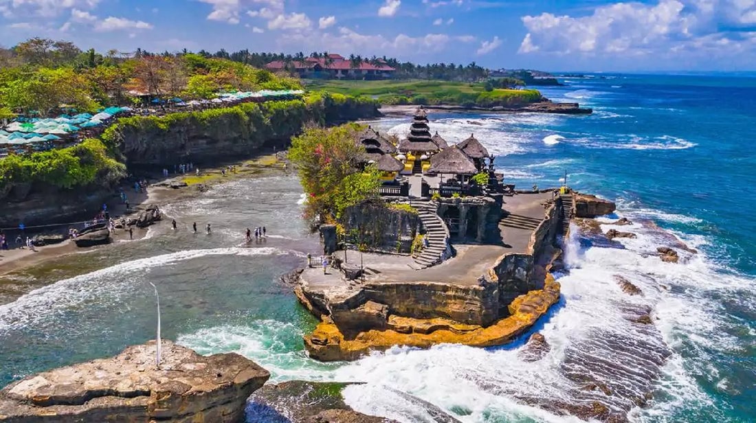 Tanah Lot Temple by the ocean in Bali, Indonesia.