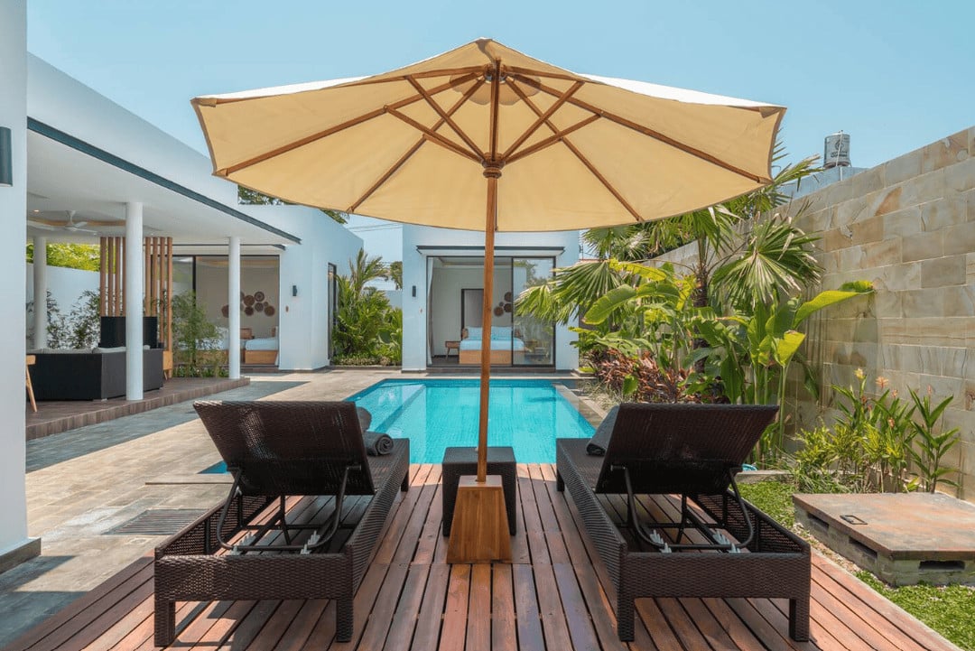 Luxury villa with pool and sun loungers